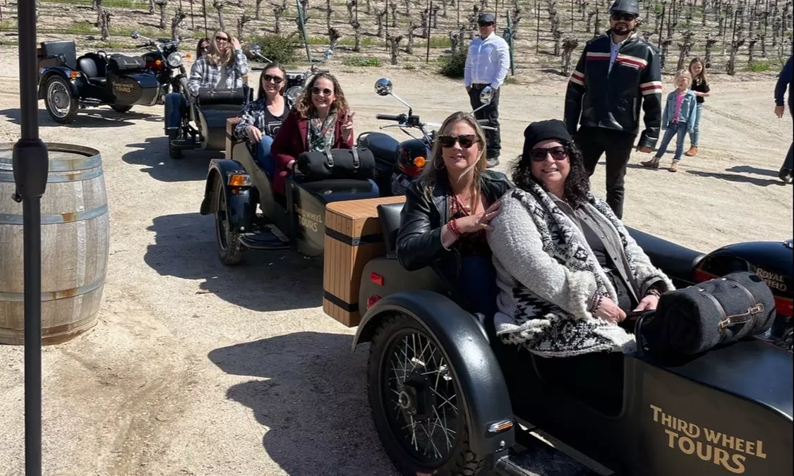 Mother’s Day special Wine Tasting / Flight at Third Wheel Tours LLC (use until 2023-06-01) - Second Medium