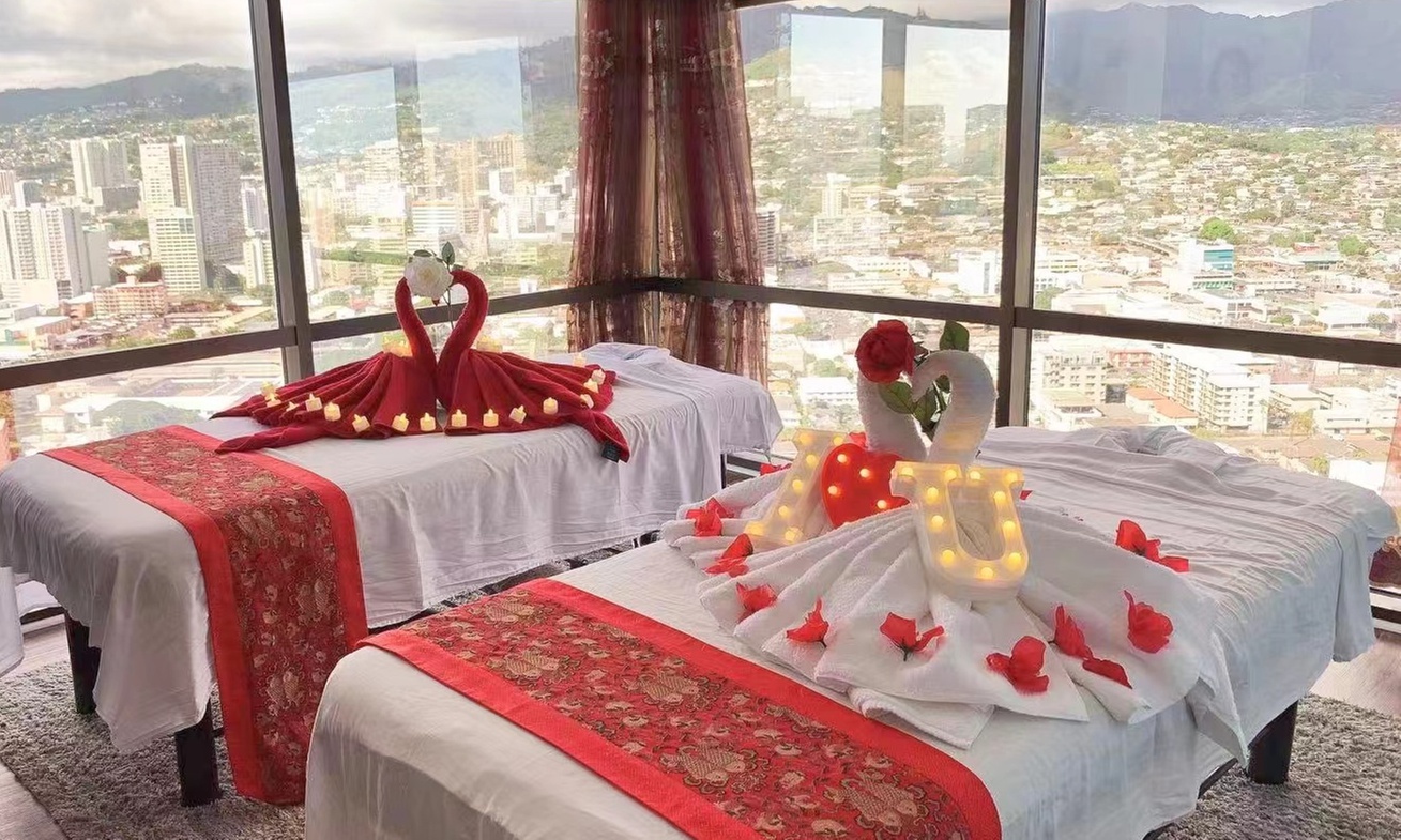 120-Minute Deluxe Body Massage Package for One or Couples