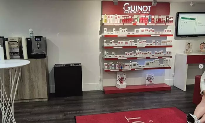 Soin du visage hydratant, anti-âge ou modelage détente au choix de 30 ou 50 min (jusqu'à 52% de remise) - Image 7