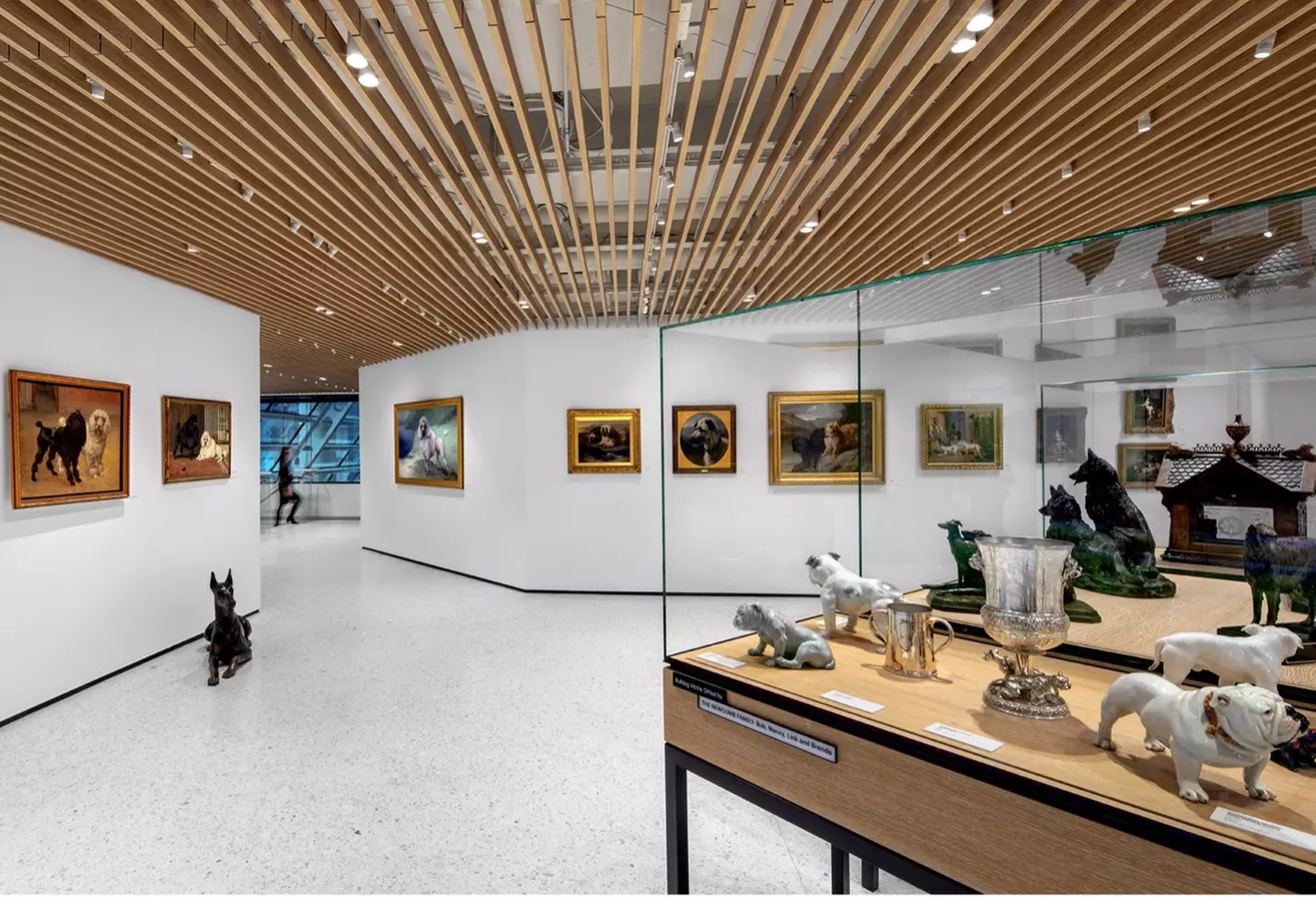 Rotating Exhibits from a 1700-Piece Collection about Human-Canine Bond