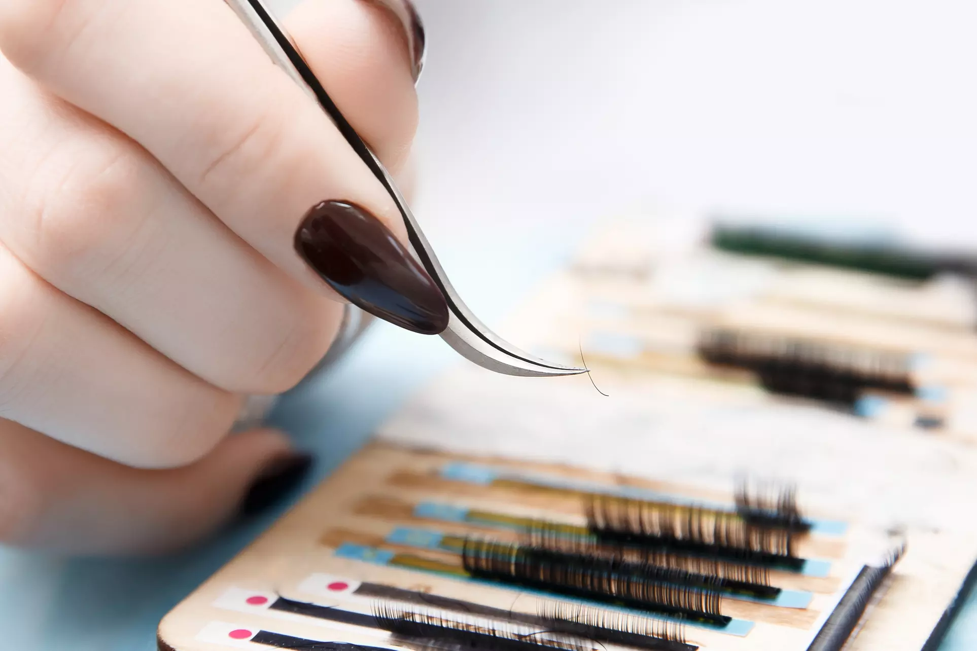 Transform Your Look with Stunning Eyelash Extensions
