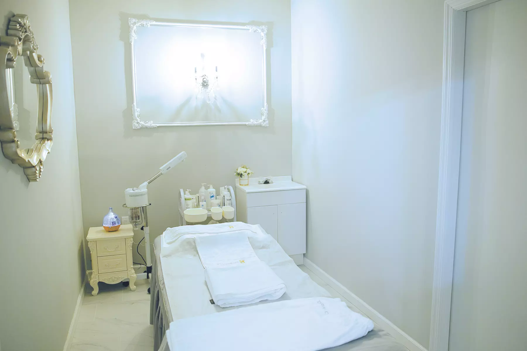 Up to 48% Off on Facial at Salon And Spa