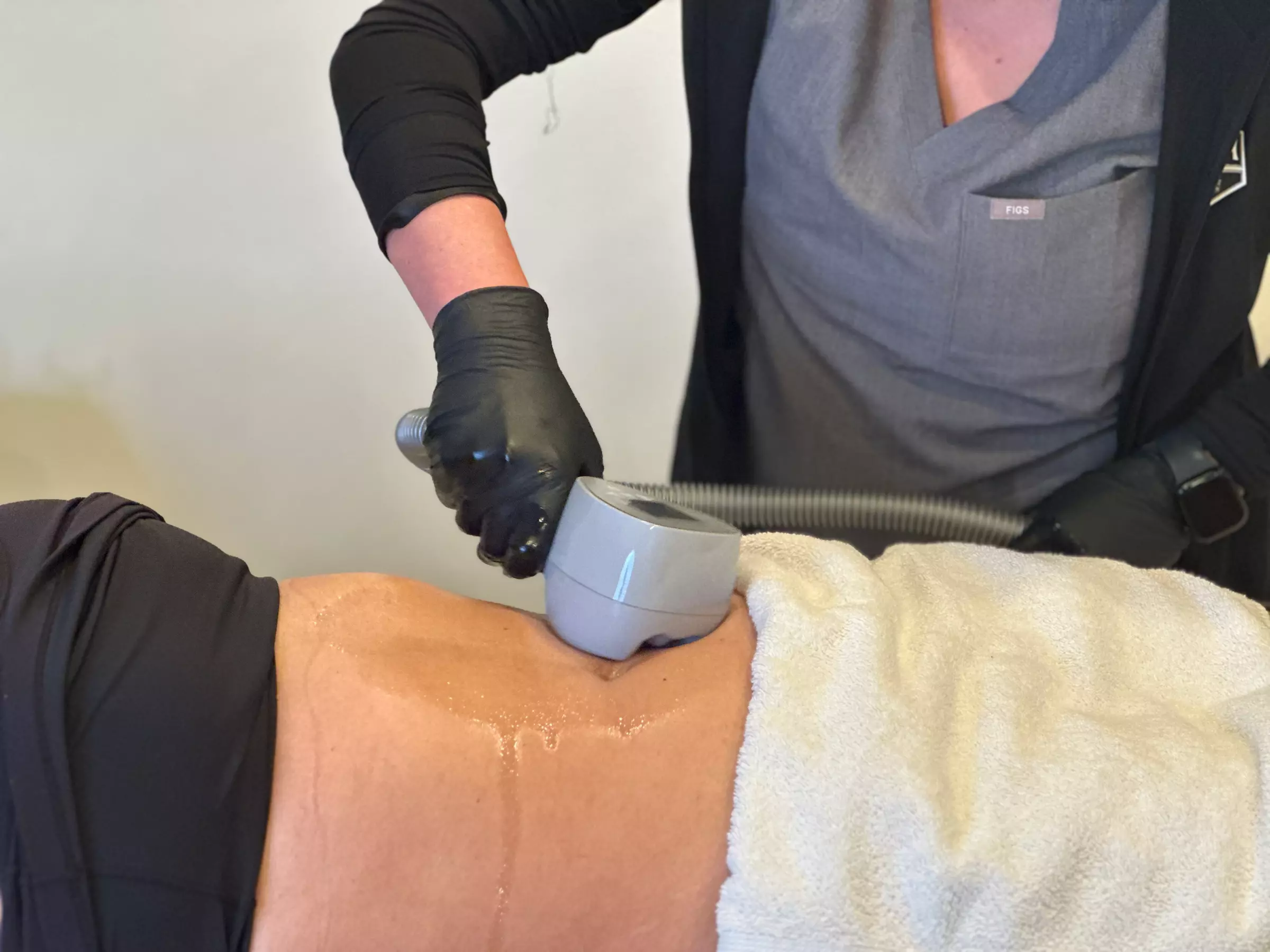 Seal Beach Body Contouring offers body sculpting sessions with ultrasonic technology and up to 50% off - Primary Image