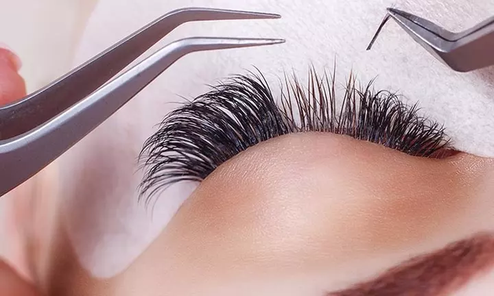Get lush lashes with BEAUTIFUL BROWS & LASHES offering classic, hybrid, or volume extensions with up to 50% off - Second Medium