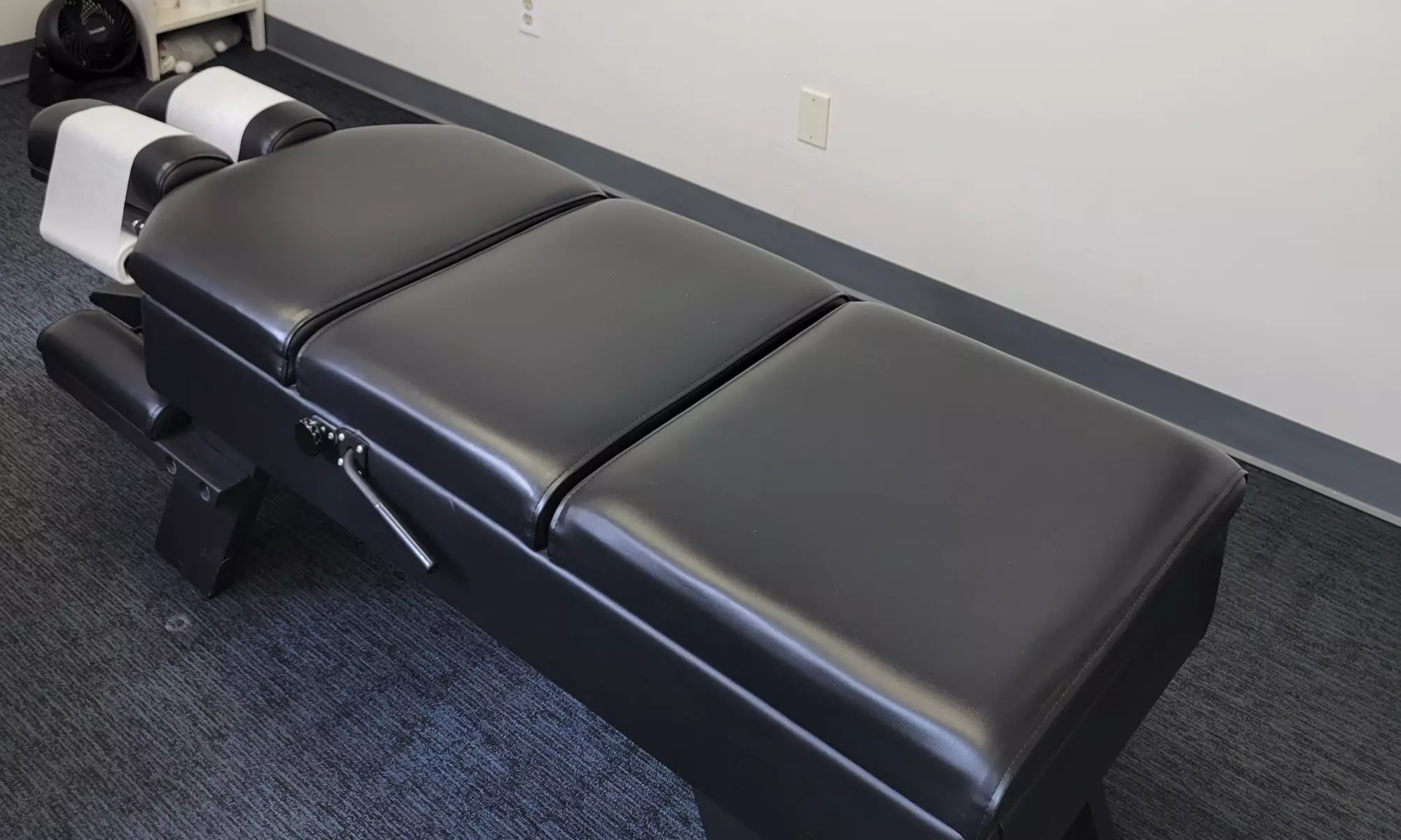 Discover Peninsula Chiropractic's Spinal Decompression and Chiropractic Services with Up to 50% Off - Primary Image