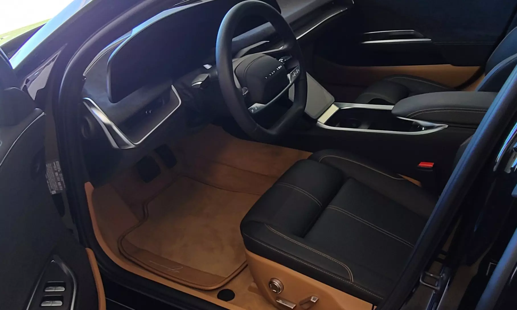 Up to 33% Off on Exterior & Interior Car Detail at Magic Hands Detailing FL - Second Medium