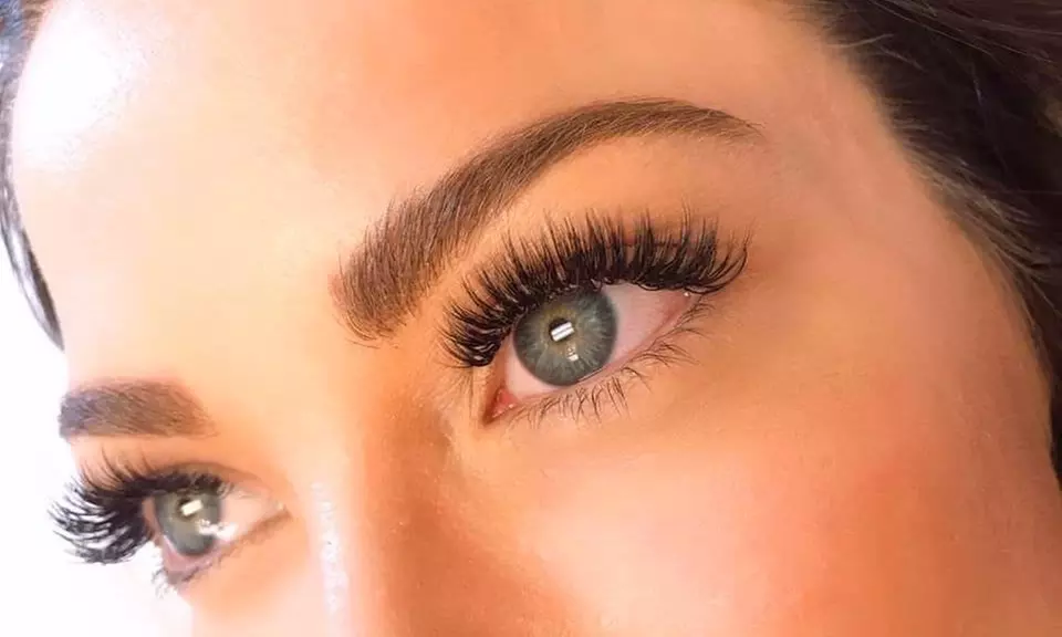 Get lush lashes with BEAUTIFUL BROWS & LASHES offering classic, hybrid, or volume extensions with up to 50% off - Primary Image