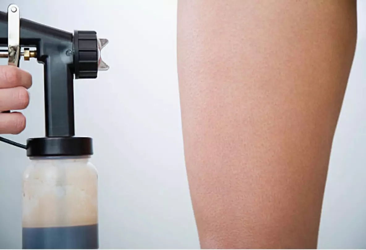Experience madisun's Custom Organic Airbrush Spray Tans with Options for One or Three Sessions and up to 30% off - Second Medium