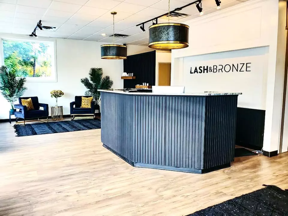 Up to 37% Off on Eyelash Extensions at Lash and  Bronze - Second Medium