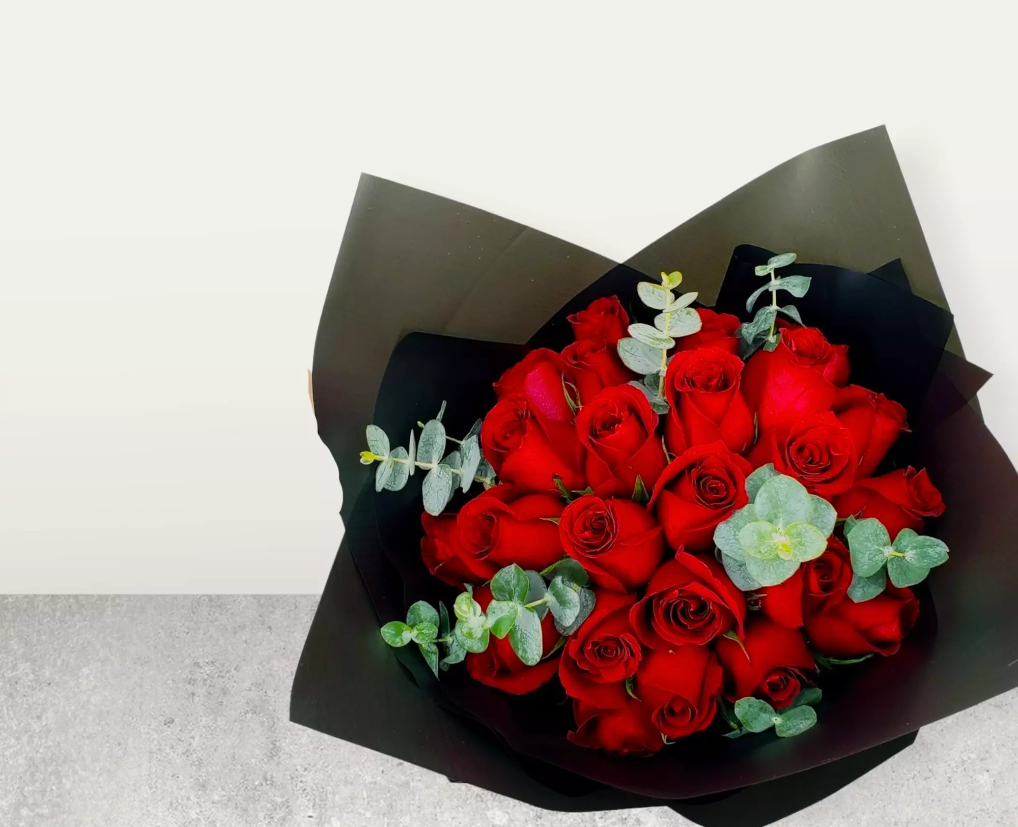 Up to 48% Off on Floral Arrangement Services at La florería - Second Medium