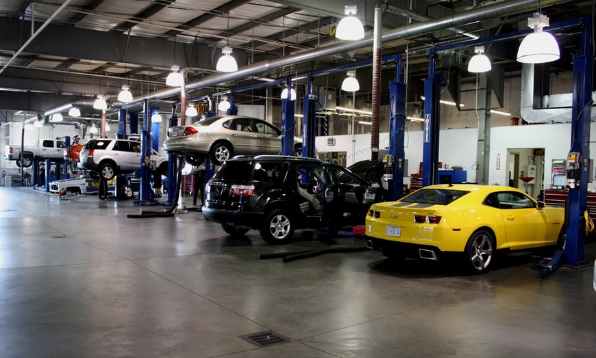 Image 3: Up to 37% Off on Oil Change at Don's Di Auto & Truck Service