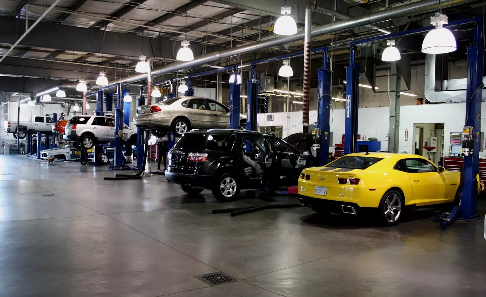 Up to 37% Off on Oil Change at Don's Di Auto & Truck Service