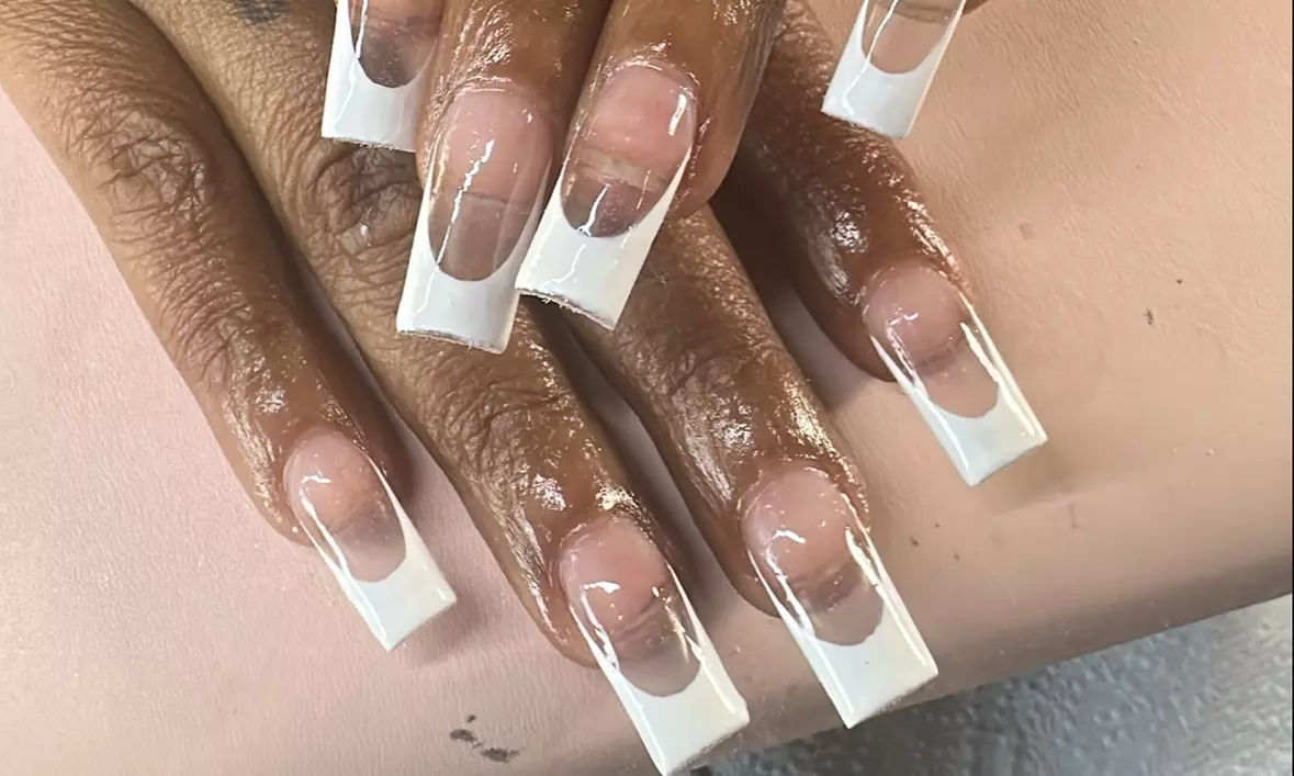 Experience Velvett Nail Lounge's French tips with medium and short length options, up to 42% off - Primary Image