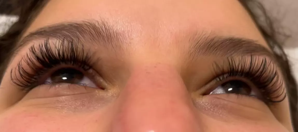 Enhance Your Look with Classic, Hybrid, or Volume Lashes