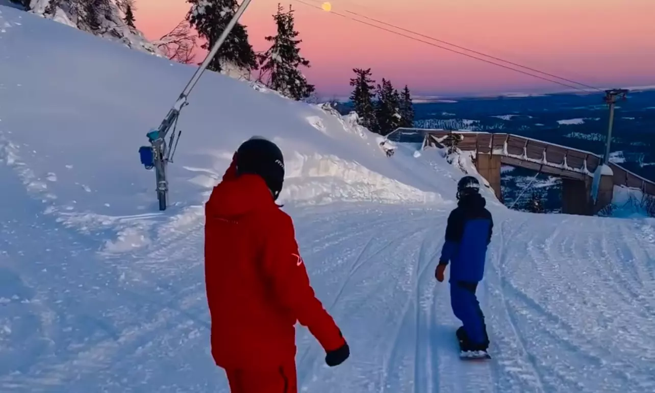 Up to 50% Off on  at BreakPoint Snowboarding - Primary Image