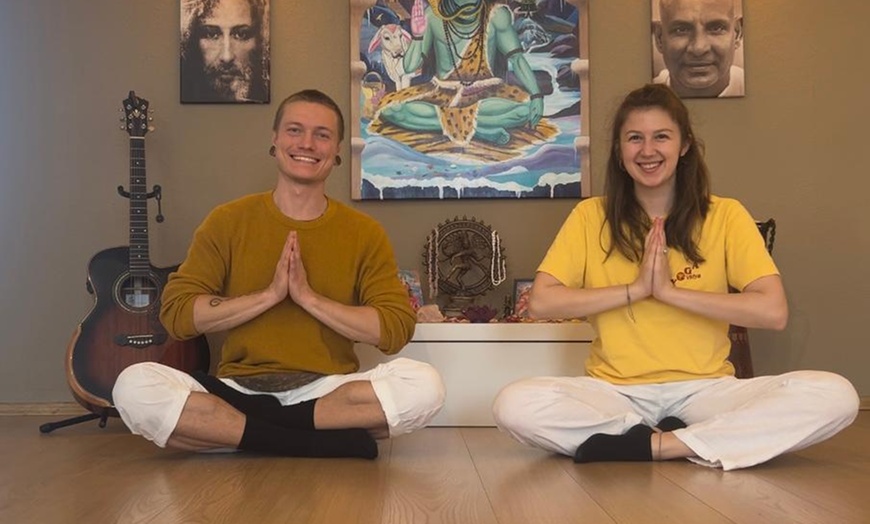 Image 4: Bis zu 77% Rabatt auf den Yoga bei Yoga Vidya Dortmund