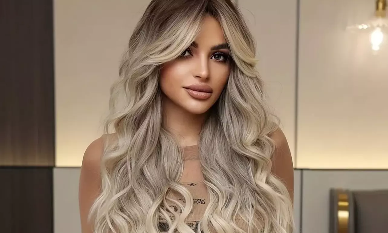 Up to 33% Off on Seamless Hair Extensions at Hair Extensions by Emay - Second Medium