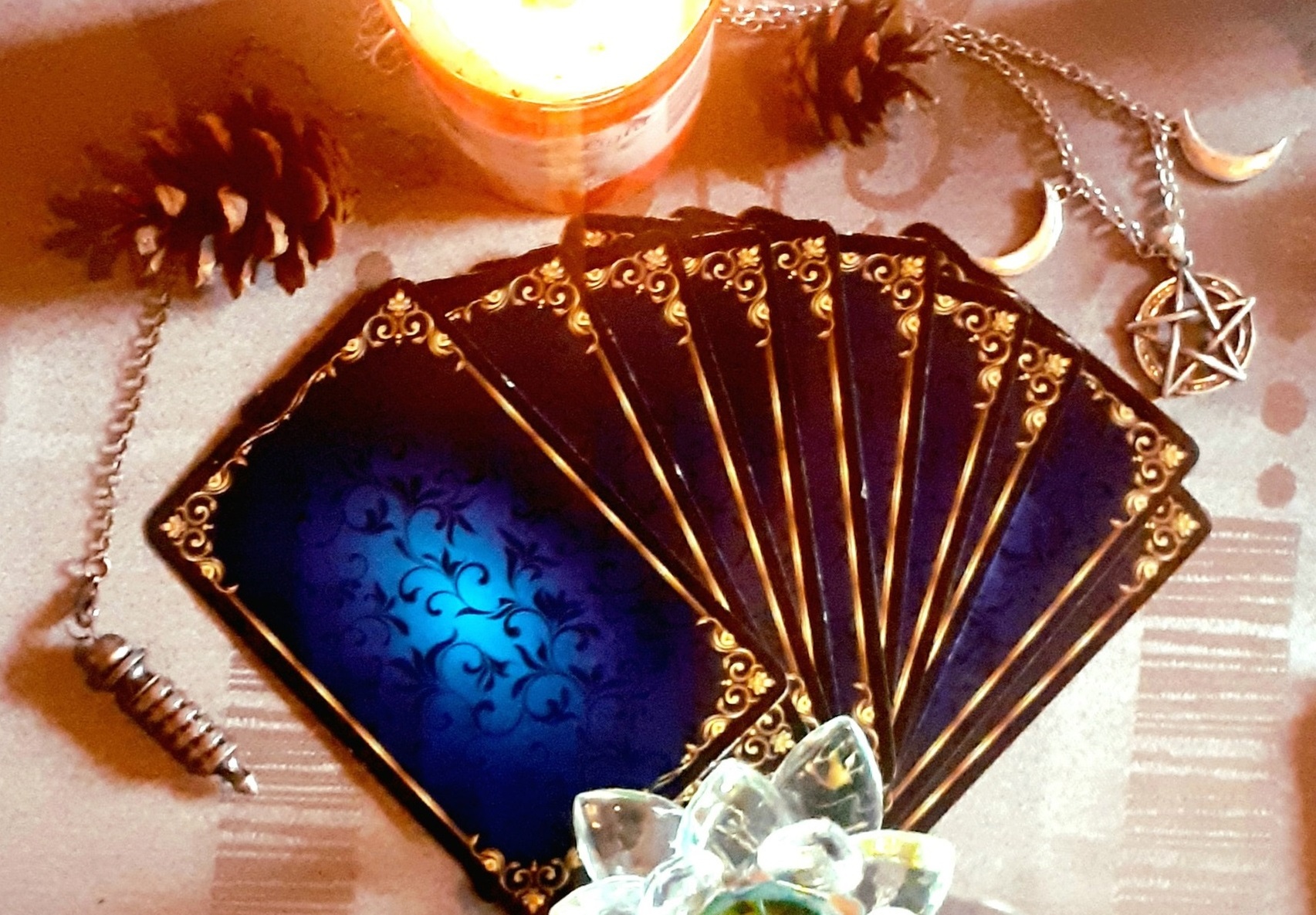 Voyance, tirage de tarot et guidance by Jess