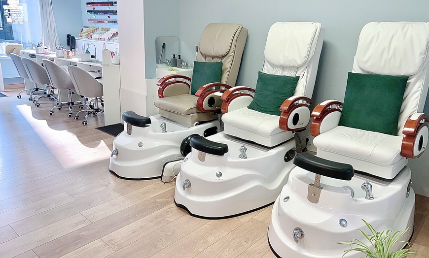 Image 2: Beauté des pieds pour homme chez Nails Art
