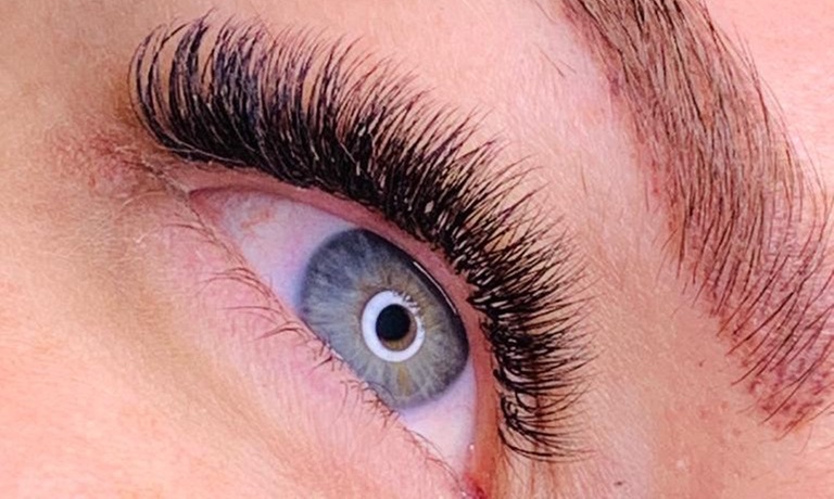Get Stunning Lashes with Classic, Hybrid, or Volume Extensions