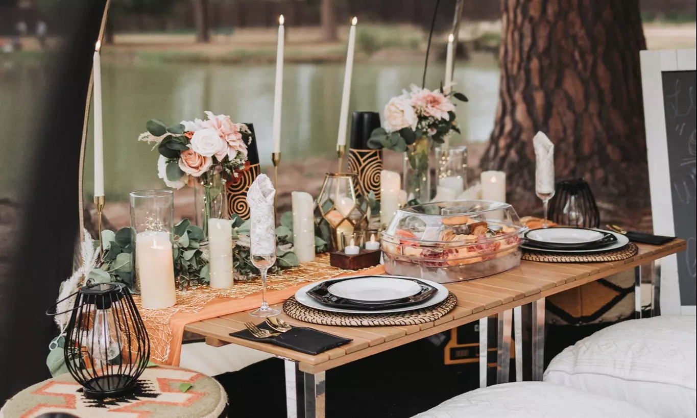 Up to 29% Off on Picnic Style Dining at Posh & Pretty Bubble Picnics - Primary Image
