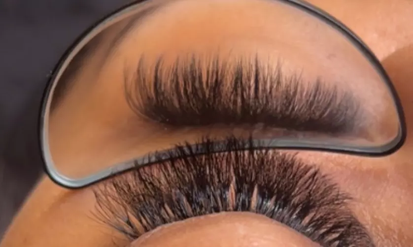 Transform Your Look: Luscious Lashes That Wow in an Instant!
