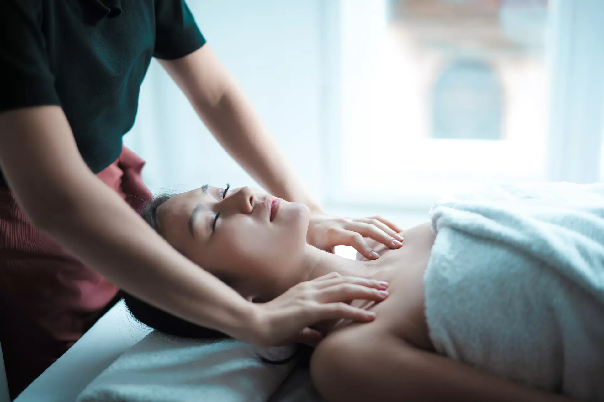 Experience Relaxation with a 75 or 90 Minute Massage