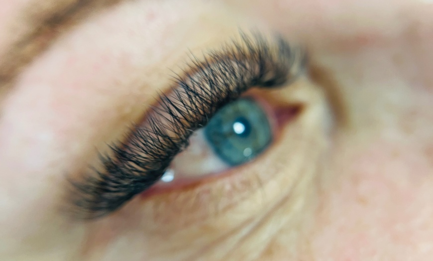 Image 4: Up to 20% Off on Eyelash Extensions at Beauty by Kaur