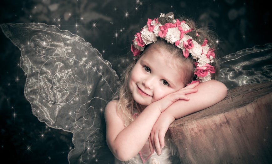 Image 3: Children's Enchanted Fairy or Elf Photoshoot with Free Print   