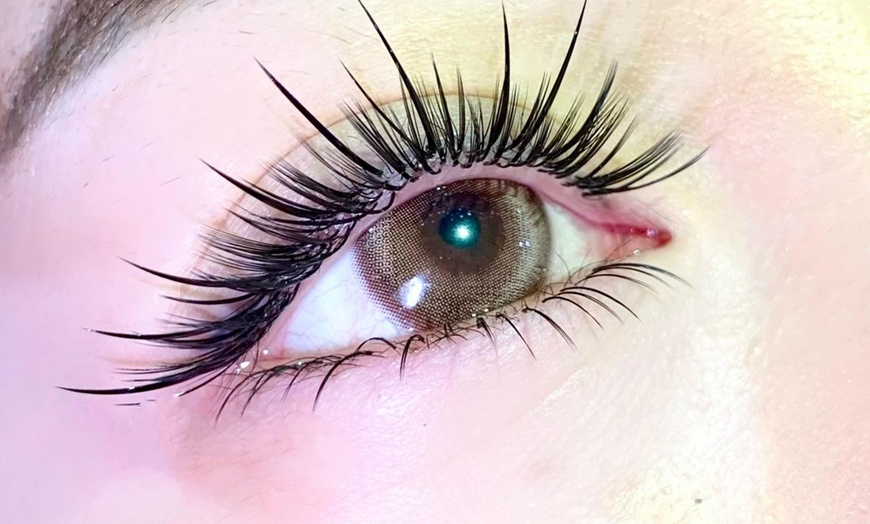 Image 5: Up to 55% Off on Eyelash Extensions at Ivy Lashes