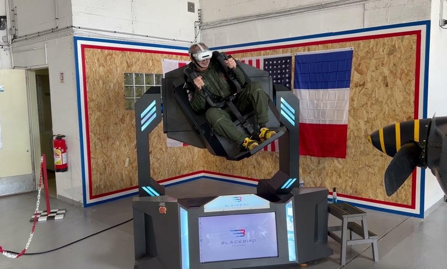 Image 3: Vivez l’expérience d’un vol acrobatique en réalité virtuelle