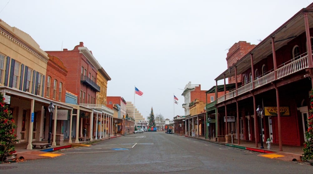 Discover Sacramento: Self-Guided Scavenger Hunts for 2, 4, or 6