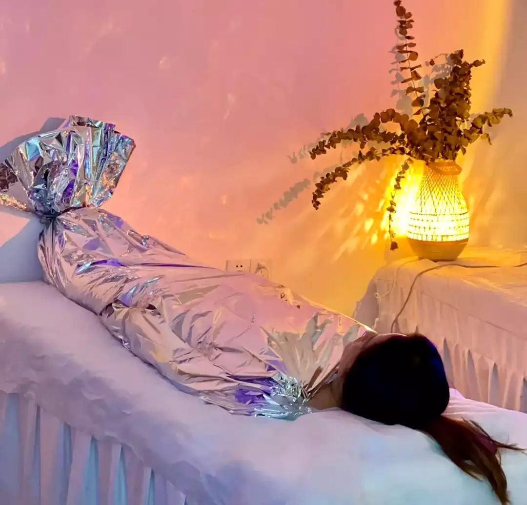Get an One or Two 75-minute Head Spa with Ginger Therapy Body Detox