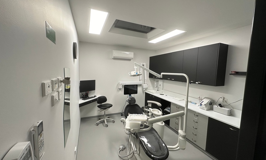 Image 6: Comprehensive Dental Exam and Cleaning with Bitewings X-Rays