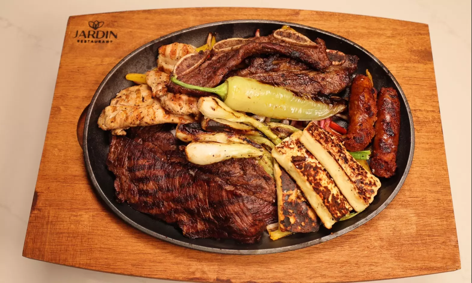 Up to 50% Off on Latin American Cuisine at Jardín GastroBar