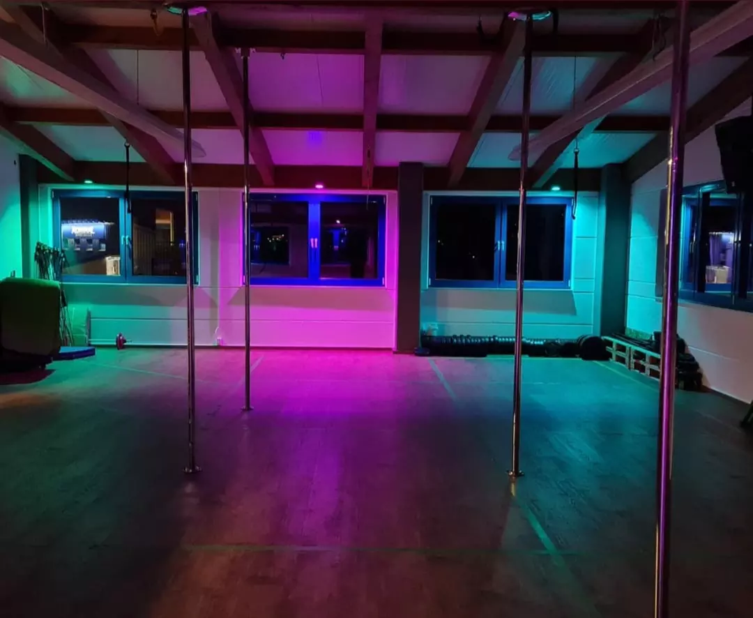 Fitnessstudio–Fitness bei Xrissy’s Pole