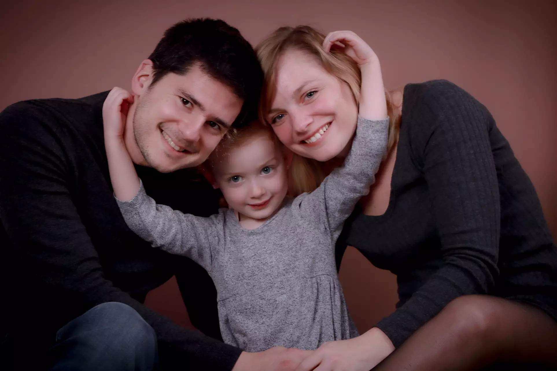 Jusqu'à 92% de remise sur Session photo Pack Famille 2h-Oprodz