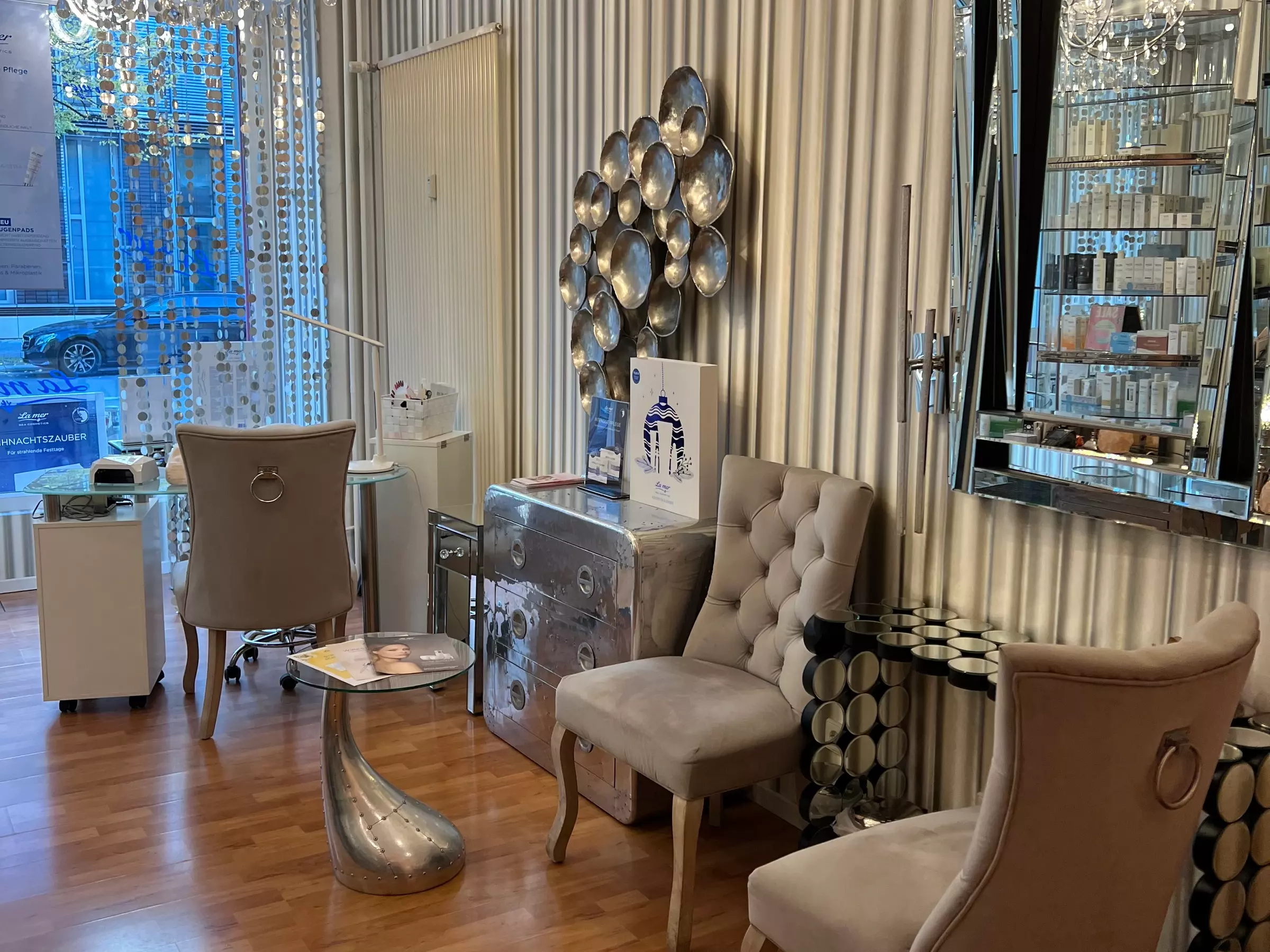 Bis zu 30% Rabatt auf den Kosmetische Gesichtsbehandlung bei Anti Aging Kosmetik 1