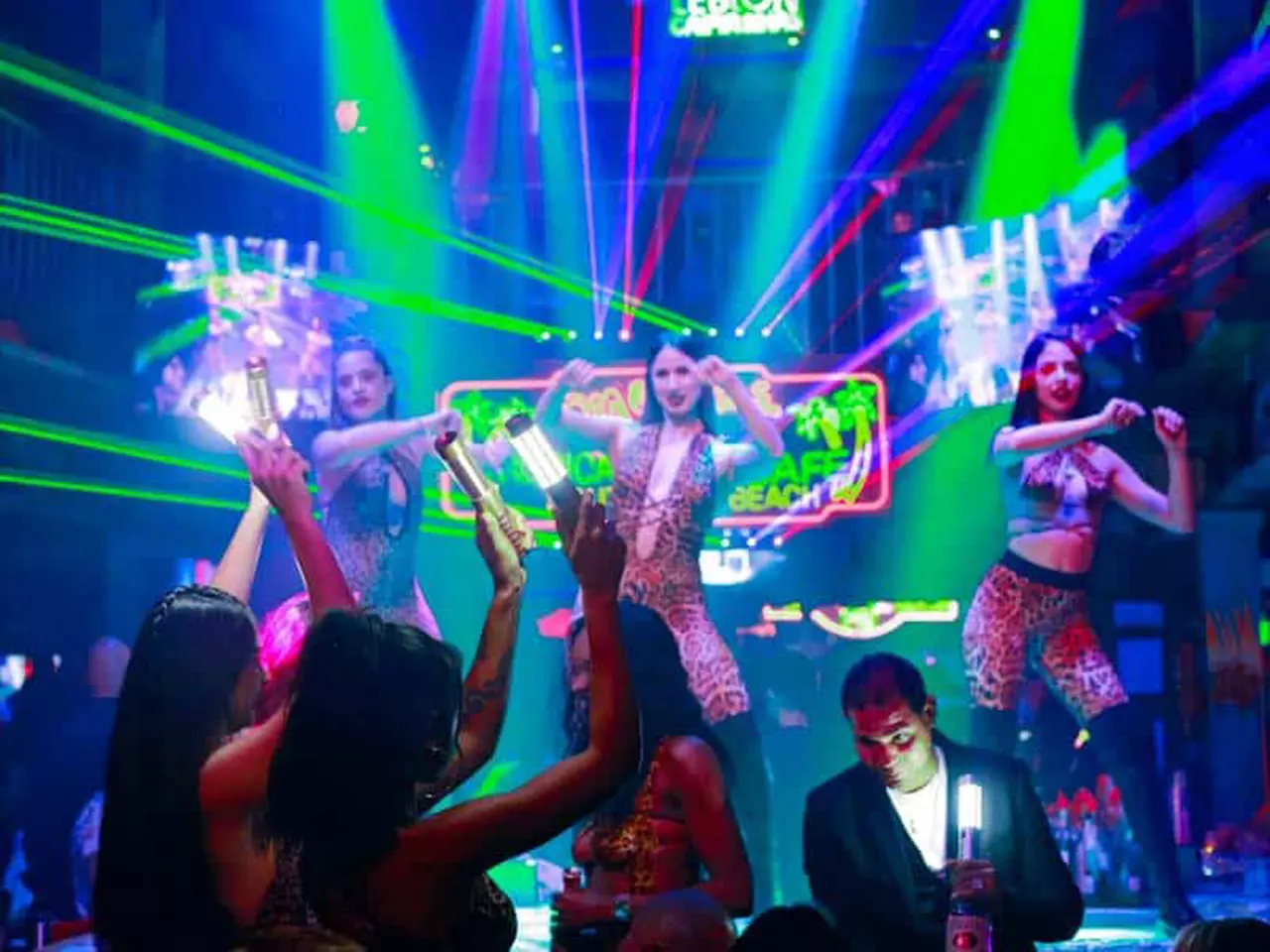 Experience South Beach Nightlife on a Party Bus Tour