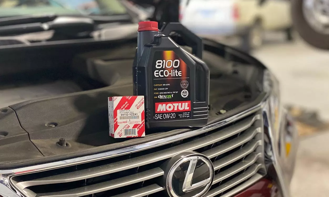 Up to 40% Off on Oil Change - Full Service at Venture Motorworks - Primary Image