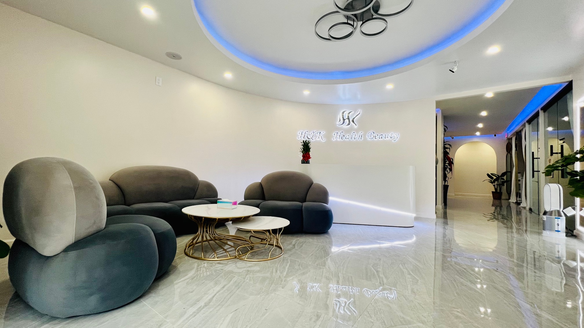 Deluxe Head Therapy at H&K Health Beauty