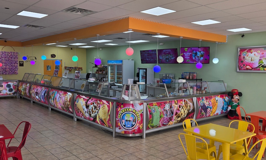 Image 1: Sweet Ice Cream Rolls in Coconut Beach, Cookies & Cream & More