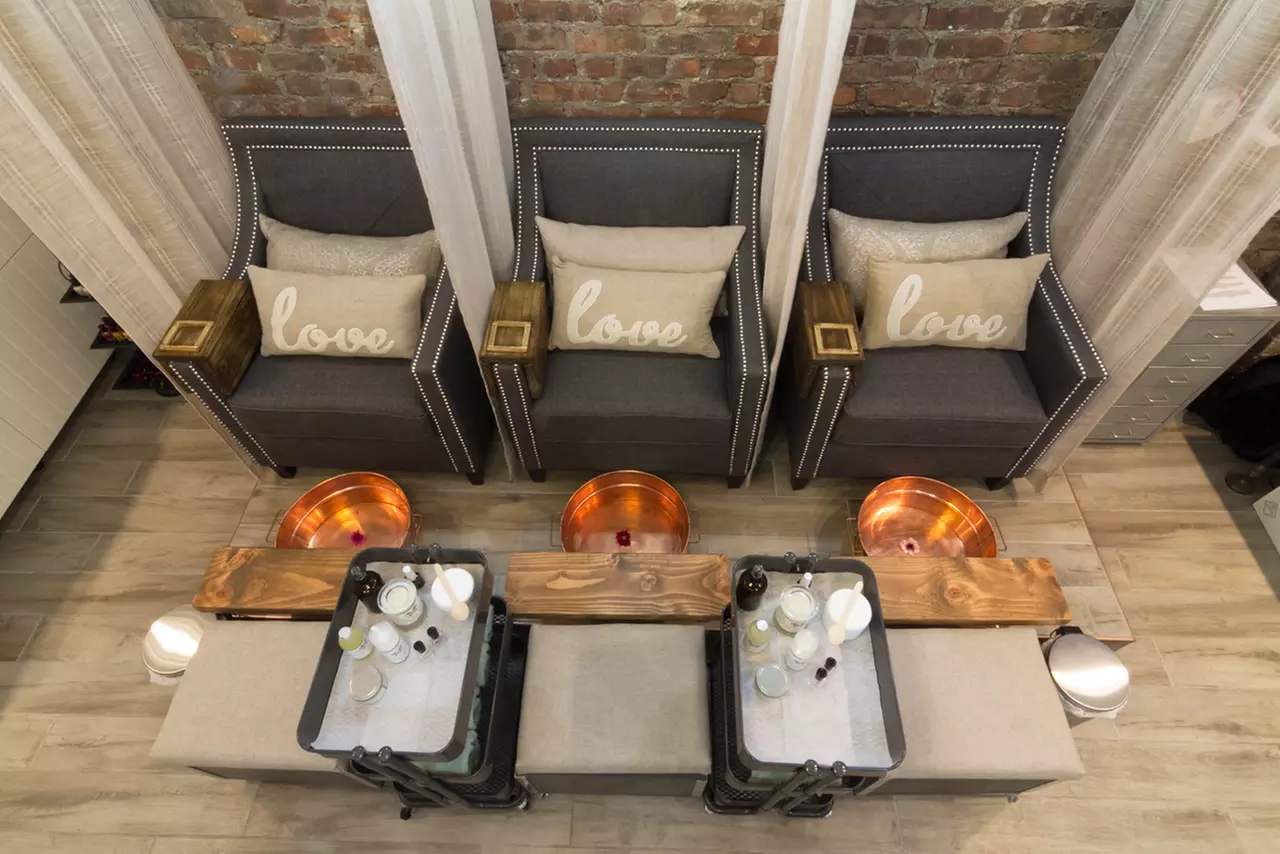 Hand or Feet Rescue Therapy Manicure or Pedicure at Green Spa On The Go  - Primary Image
