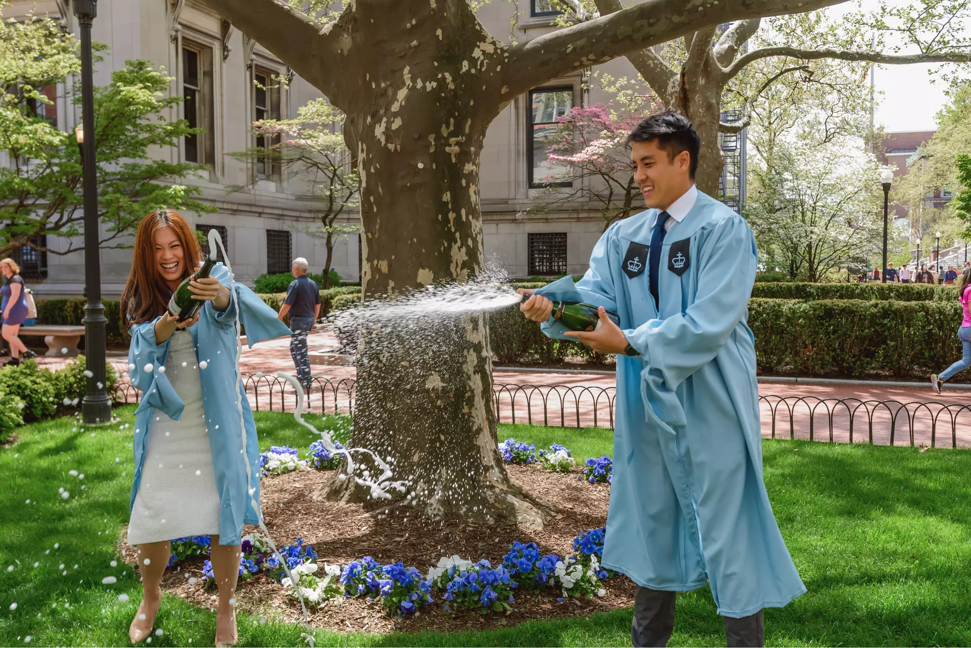 Capture Graduation Memories with a 30, 60, or 90 Minute Photo Shoot