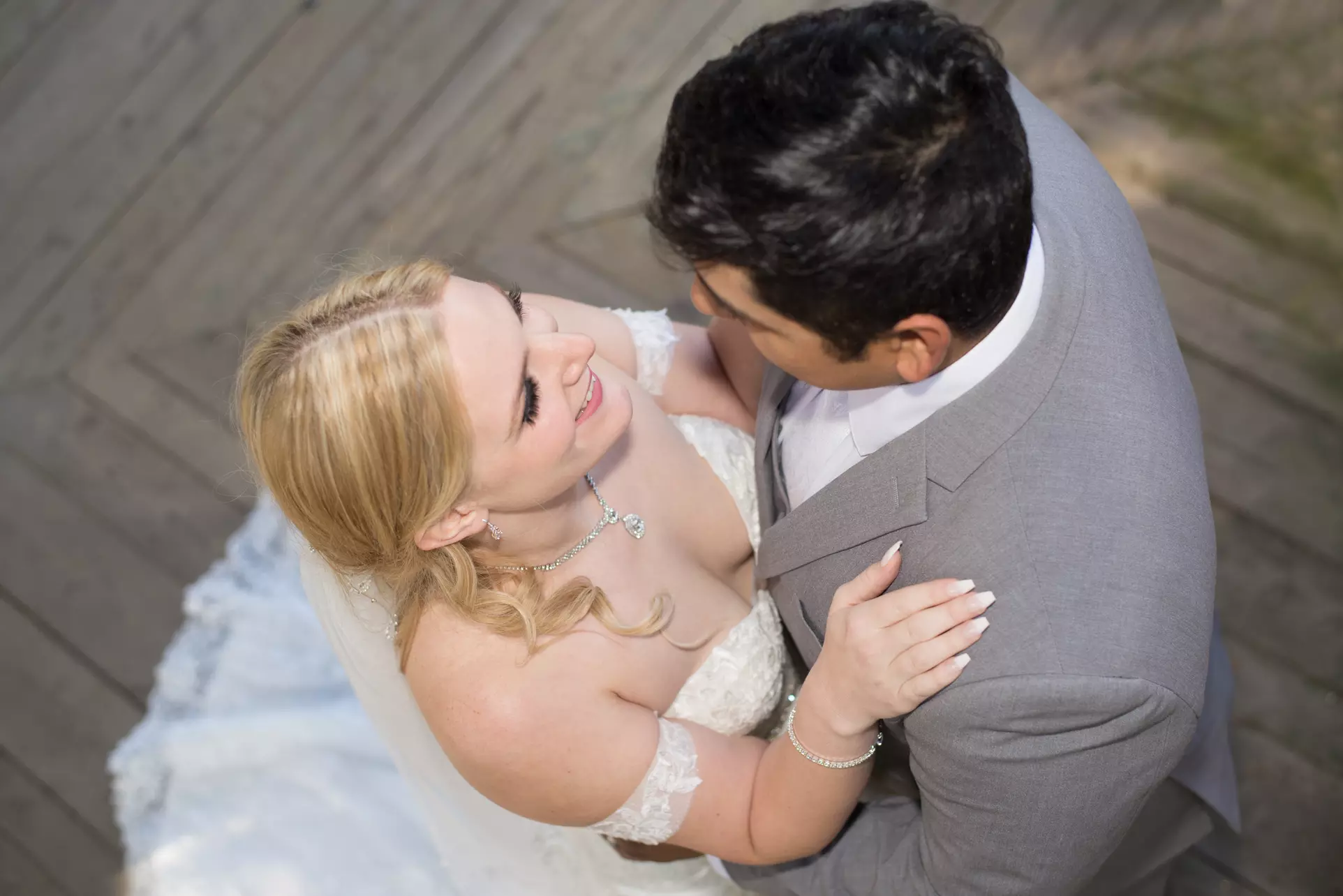 Up to 51% Off Wedding Photo Shoot from La Foto De Natalie