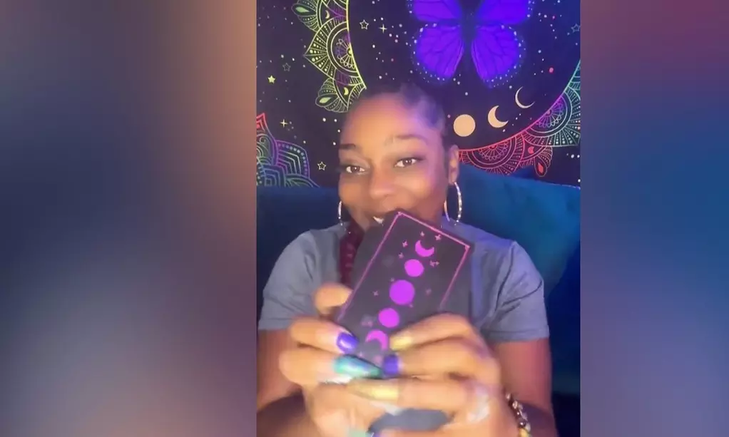 Tarot Card Reading: General, Love or Career at Teara’s Tarot