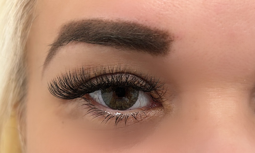 Image 5: Up to 52% Off on Eyelash Extensions at Lash Beauty NY