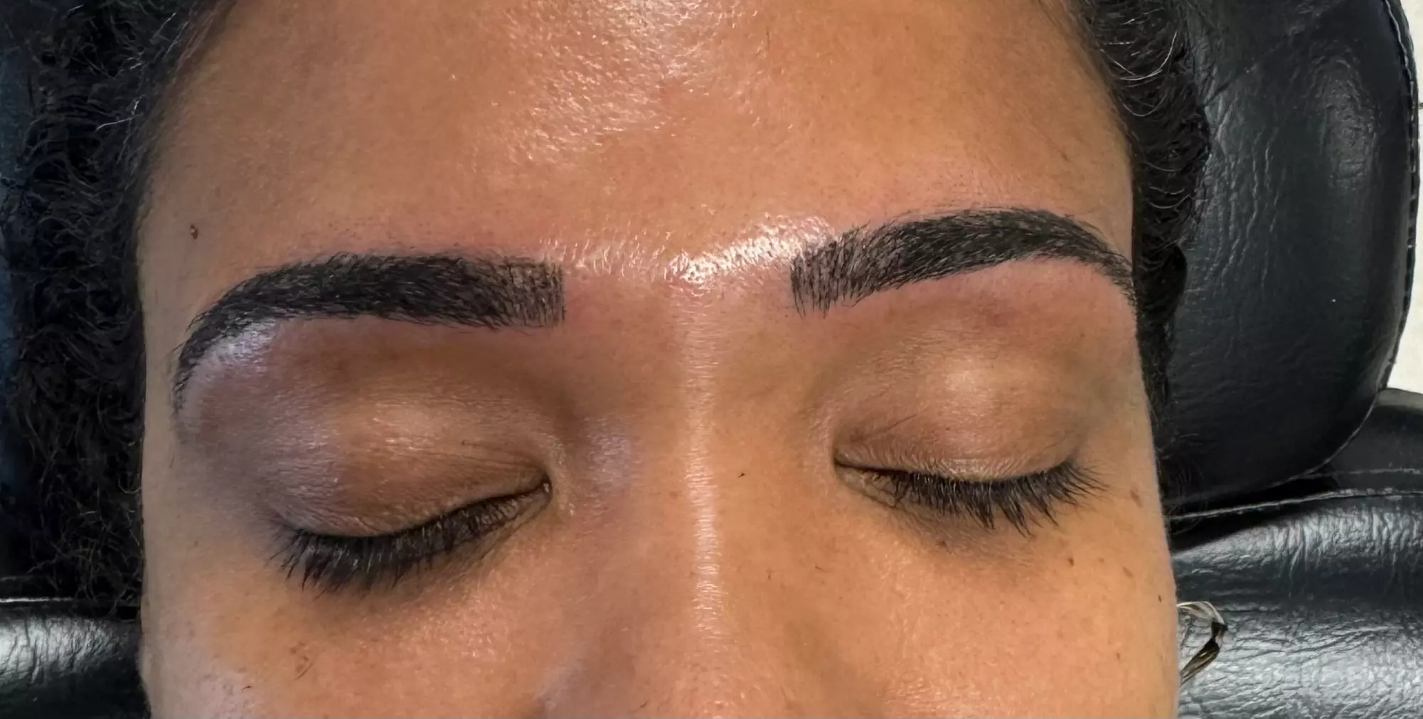 Eyebrows Art 1 offers microblading sessions with threading, enhancing brows up to 40% off, for a personalized beauty experience - Primary Image
