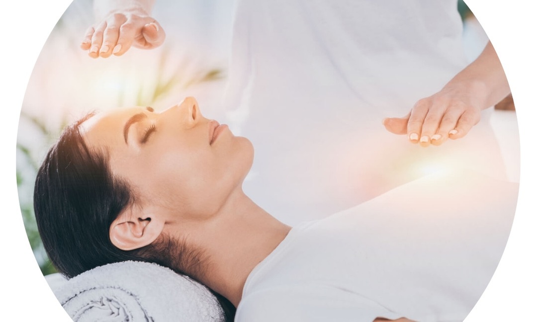 Relaxing Reiki Healing with LED and Meditation Options
