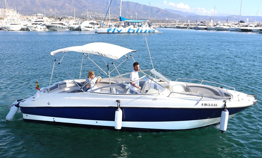 Image 1: Excursión en barco para hasta 10 personas con capitán